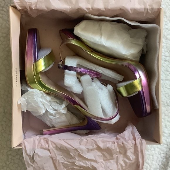 BCBGeneration Cadence Open Toe Strappy Metallic Ombre Sandal Heel sz 8 NWT - Picture 2 of 8